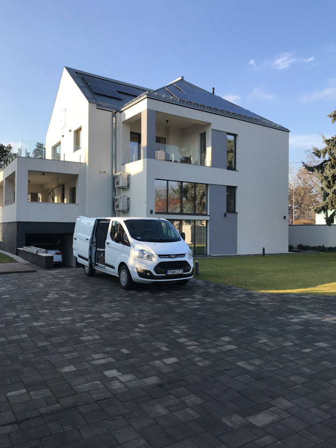 Felnőttképzés stabil hálózaton szerver üzemeltetés